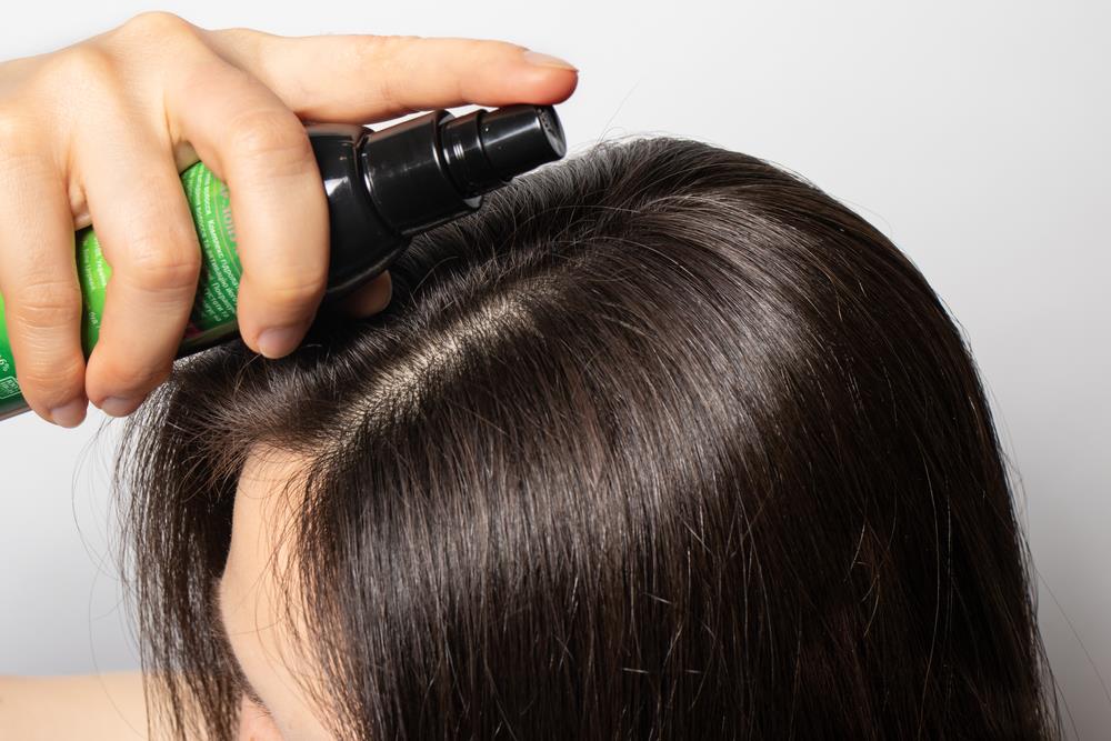 El tónico que debes usar en el cabello para fortalecer, combatir la caída y estimular el crecimiento